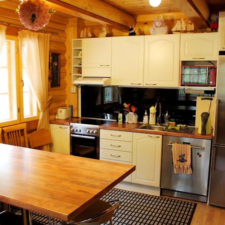 Kettu Holl Cottage Taipalsaari Exteriör bild